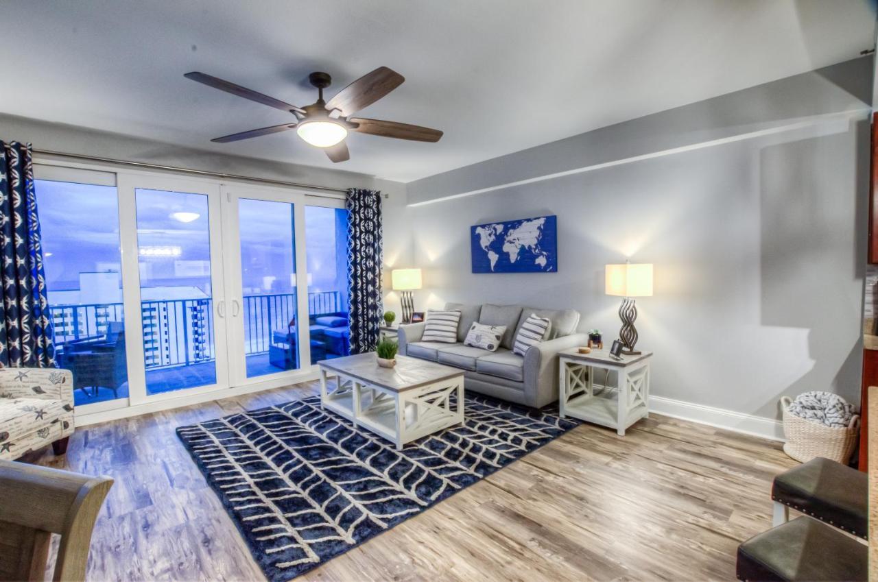 Amazing Style In Lake Town Wharf! 1 Bd, 2 Ba Amenities And Location! Holiday home Panama City Beach