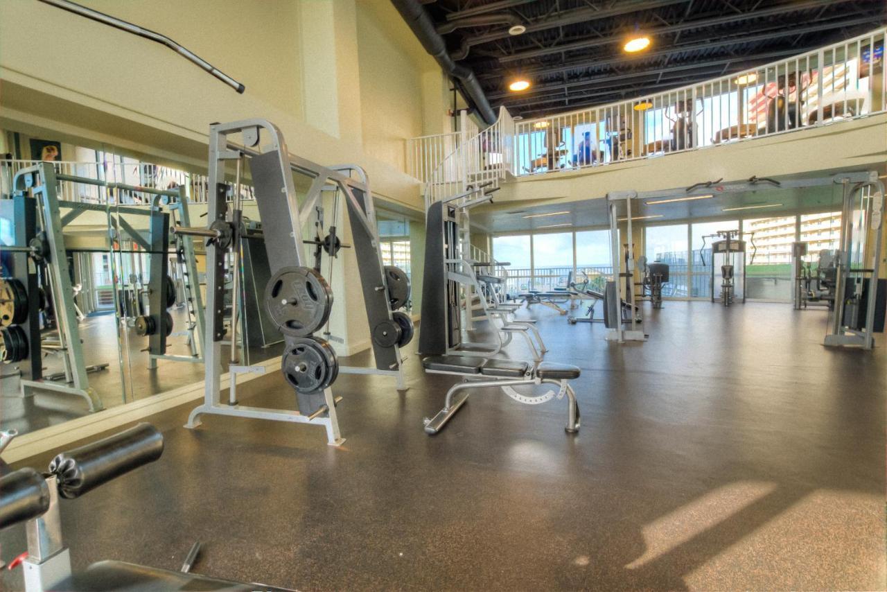 Amazing Style In Lake Town Wharf! 1 Bd, 2 Ba Amenities And Location! *