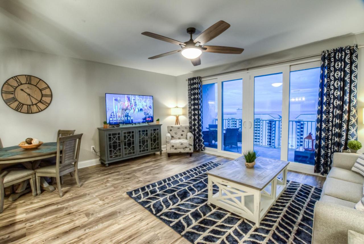 Holiday home Amazing Style In Lake Town Wharf! 1 Bd, 2 Ba Amenities And Location! *