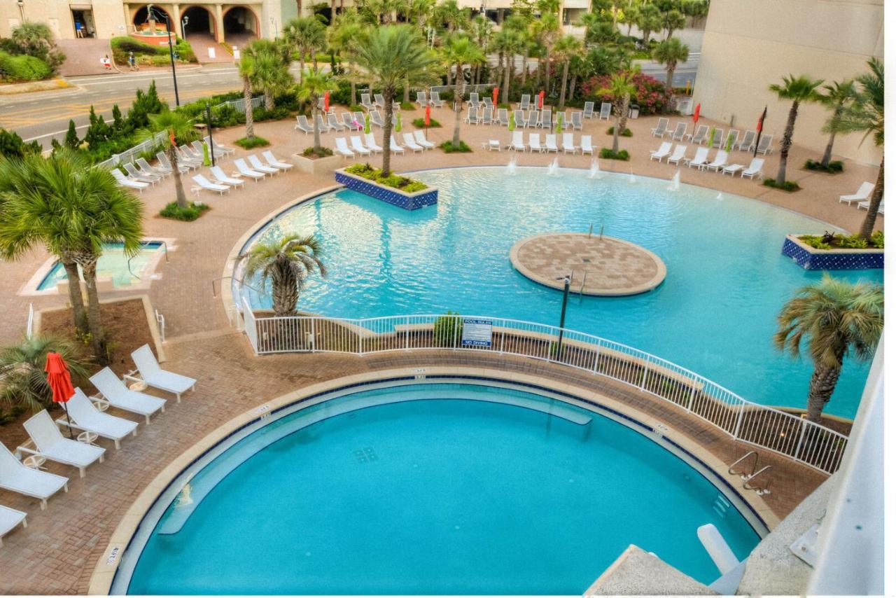 Amazing Style In Lake Town Wharf! 1 Bd, 2 Ba Amenities And Location! Holiday home *